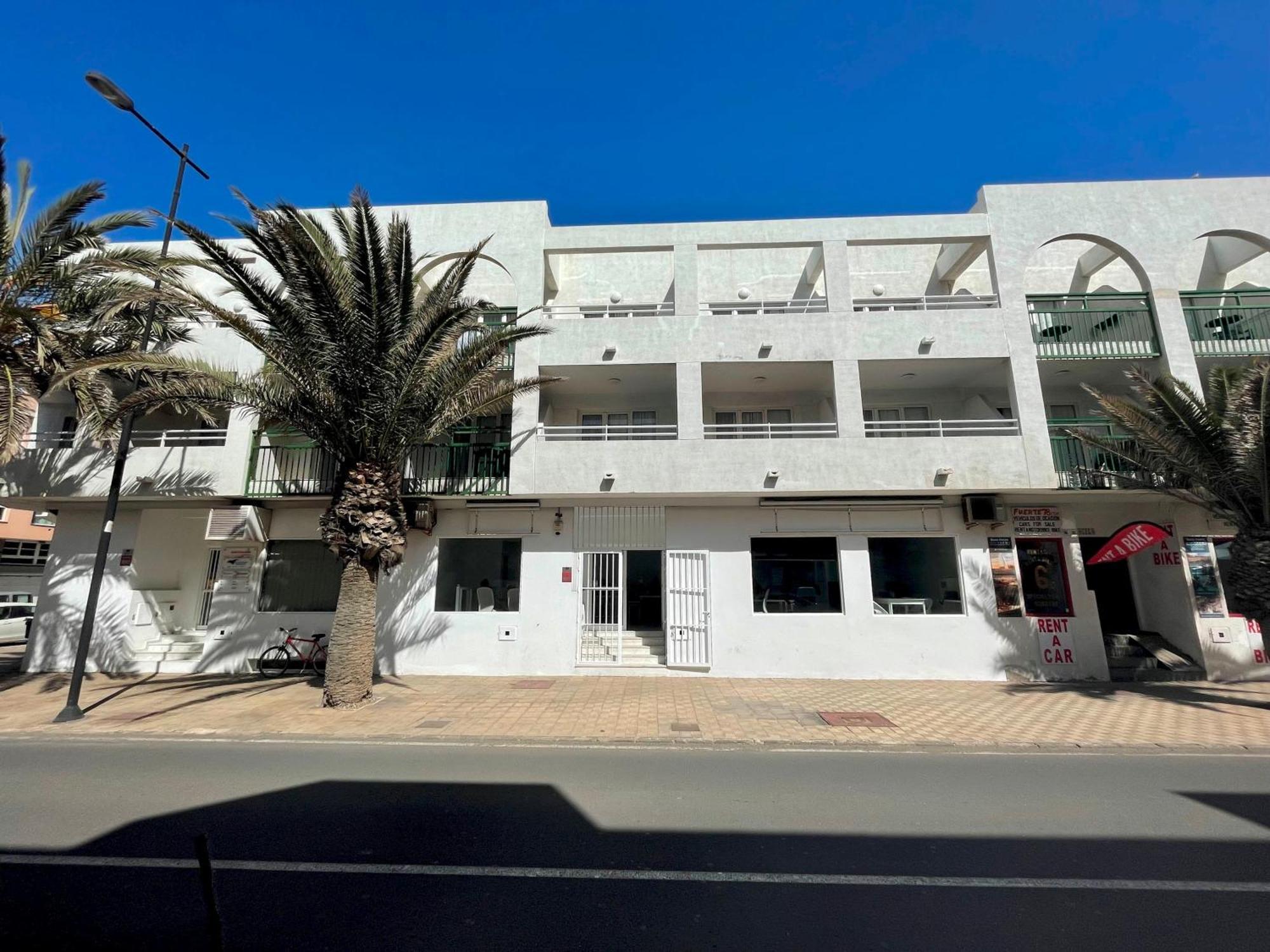 Corralejo Coliving By Amazzzing Travel Hostel Exterior photo